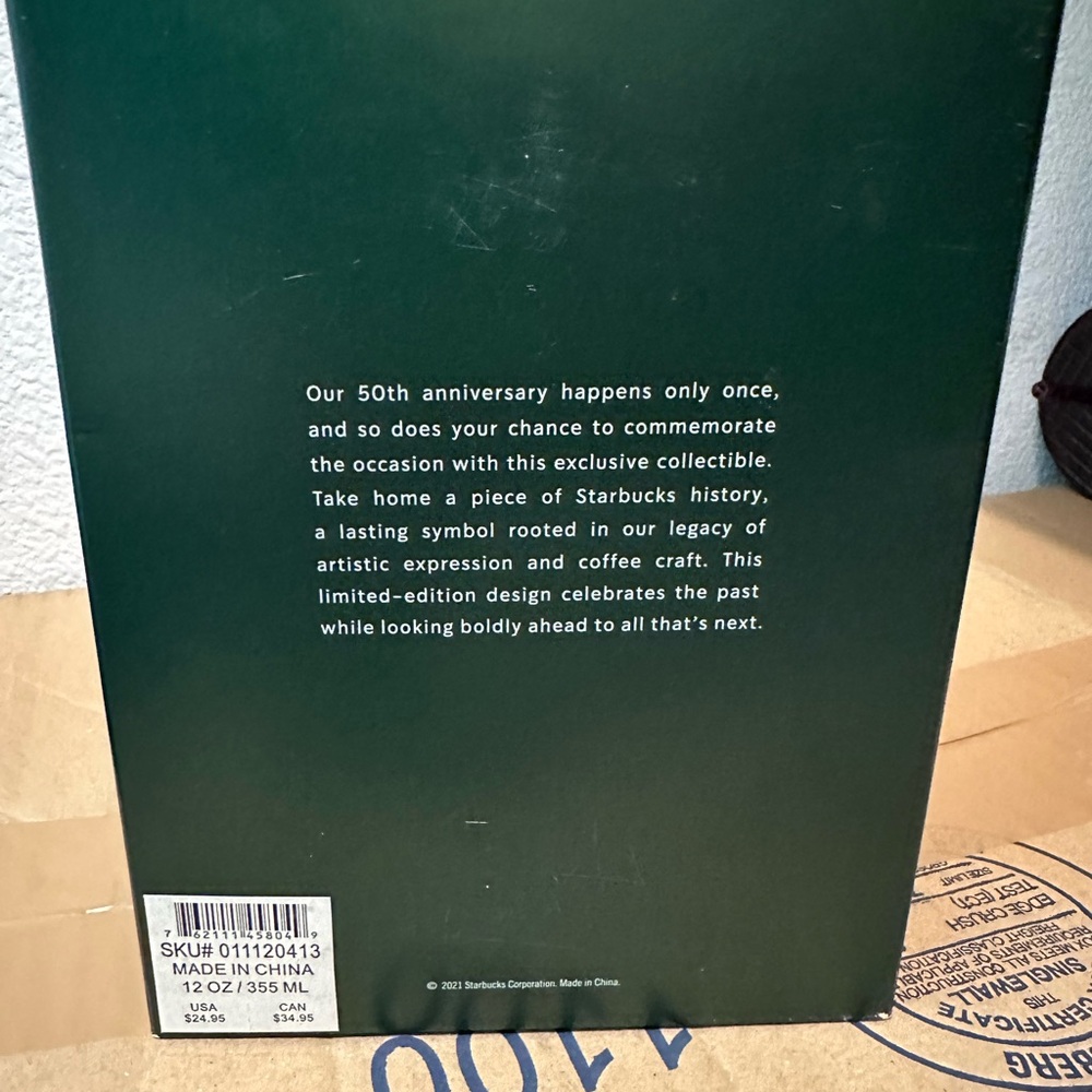 Starbucks- Green 50 anniversary cup - Picture 7 of 7